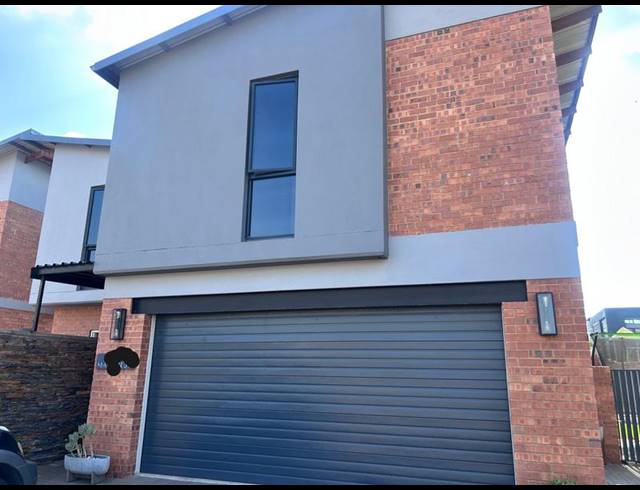 3 BEDROOM HOUSE FOR SALE IN SIX FOUNTAINS RESIDENTIAL ESTATE